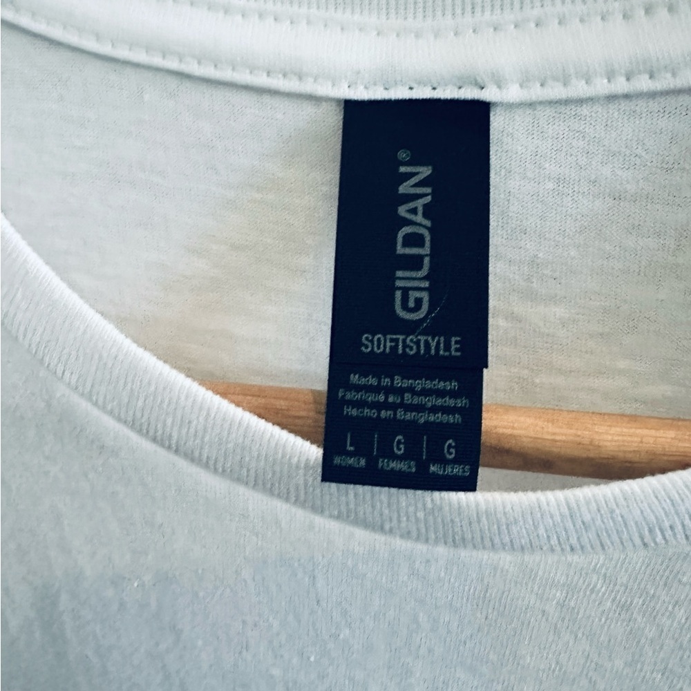 Hand-Pressed made "Feeling Berry Good" Graphic Tee - Size L, New - Picture 6 of 6